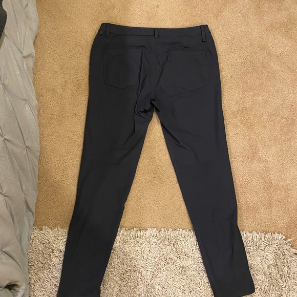 Lulu lemon ABC charcoal pants, 34 x 32 perfect condition - Picture 7 of 7
